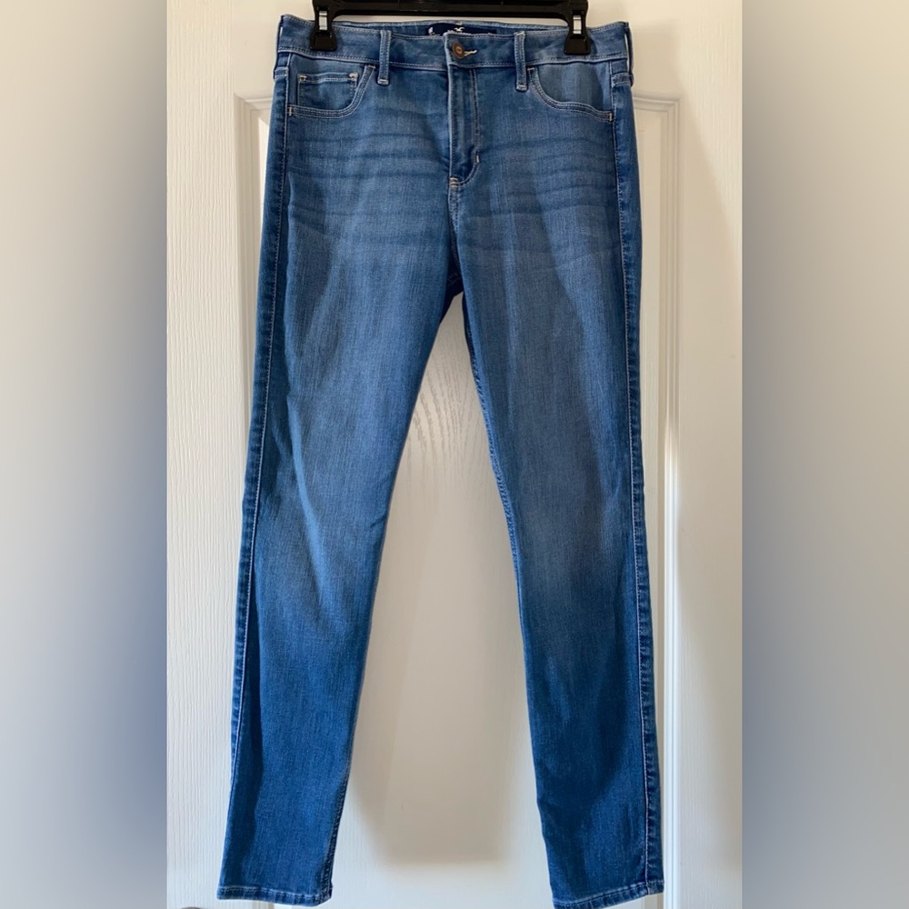 Women’s Hollister Jeans - Size- 9R